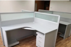 ���ְ칫�Ҿ߰칫������λ��